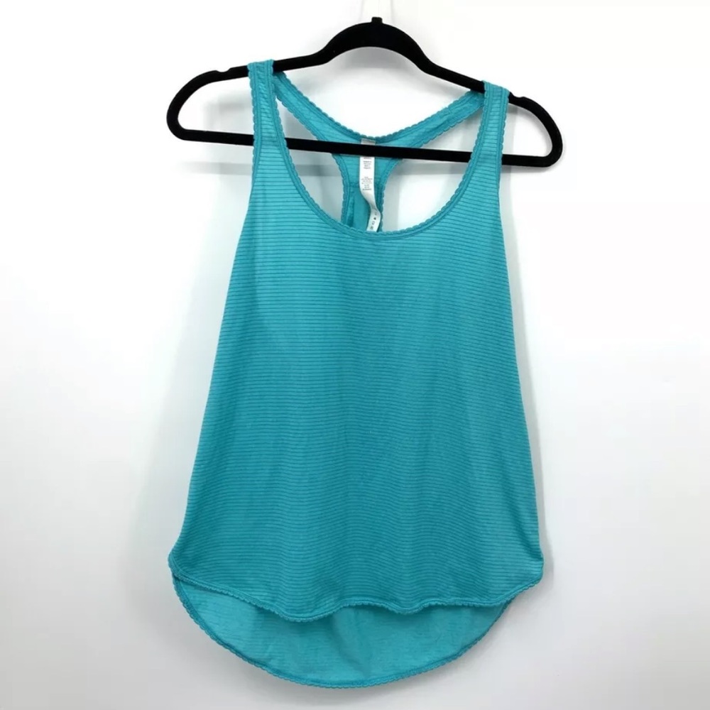 Lululemon Women 8 Tank Top Racerback Blue Stripe 105 F Singlet Light Luon